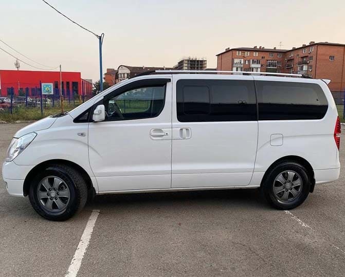 Аренда лимузина Hyundai Grand Starex заказ в Москве