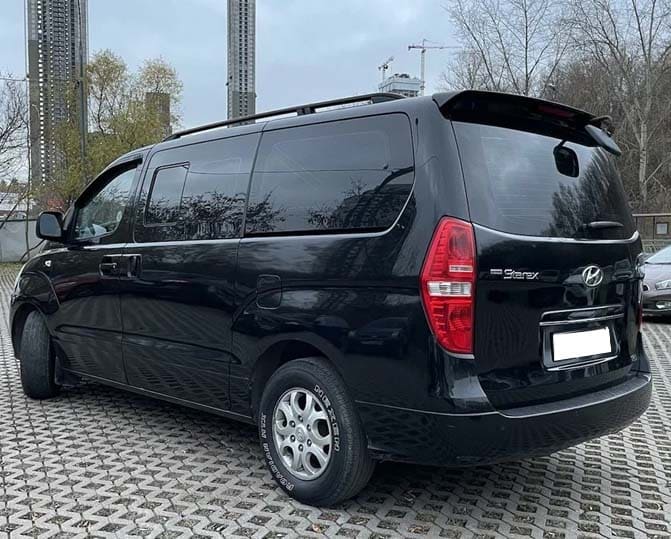 Аренда лимузина Hyundai Grand Starex заказ в Москве